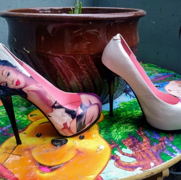 Alter ego limited edition femme fatale - Picture 3 of 9